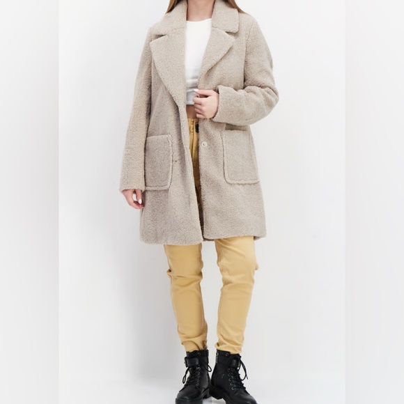 C&C California teddy bear faux sherpa plush long jacket coat medium ivory tan - Picture 7 of 7